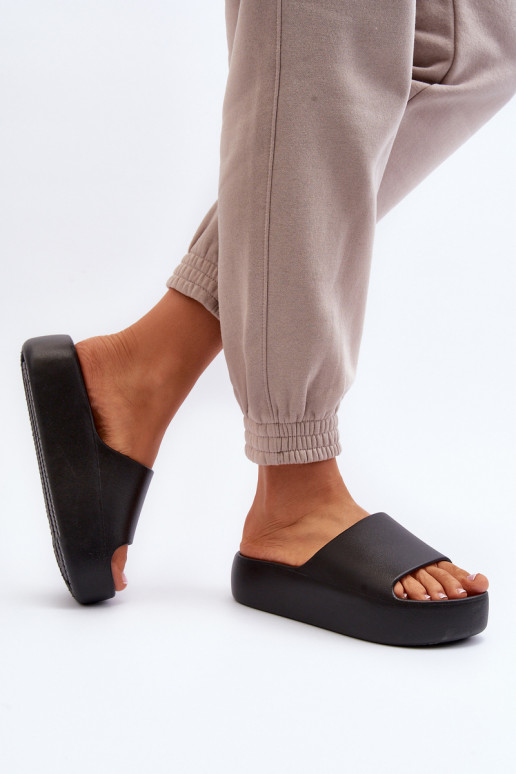 Feminino Chinelos Em uma sola grossa cor preta Oreithano