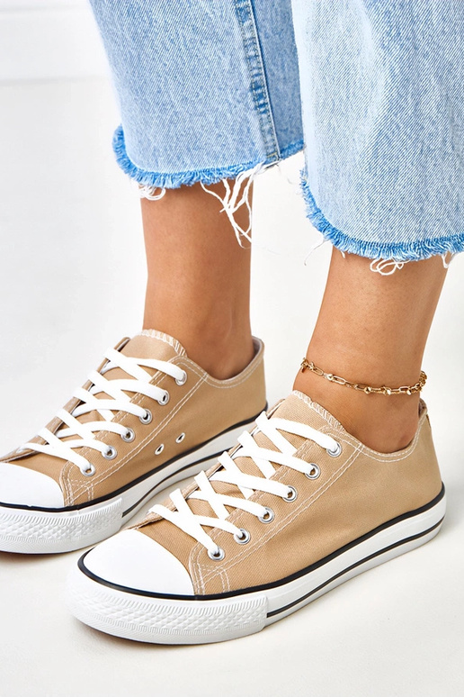 Tênis femininos clássicos cor marrom... Tênis femininos clássicos cor marrom...