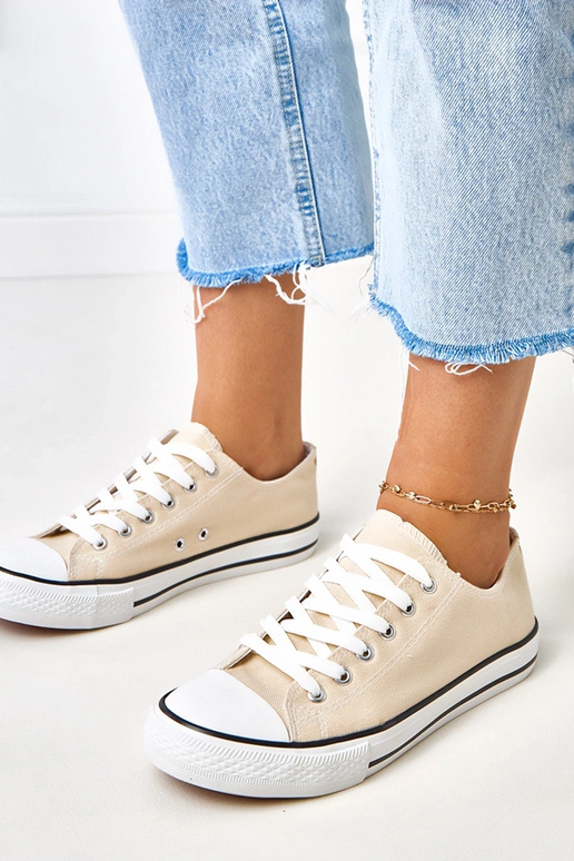 Tênis femininos clássicos cor areia... Tênis femininos clássicos cor areia...