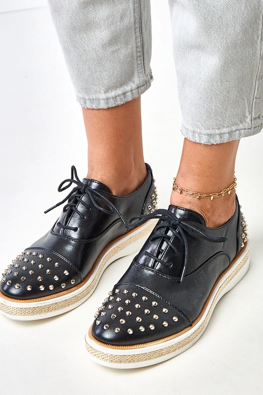 Botas femininas de cano curto com... Botas femininas de cano curto com...