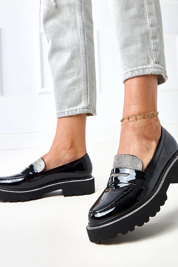 Mocassins pretos em... 2