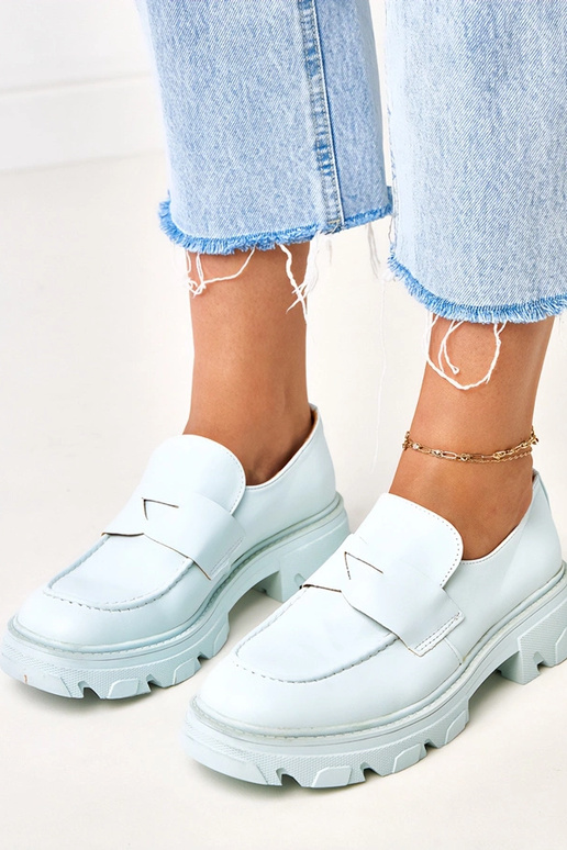 Mocassins femininos azuis de couro... Mocassins femininos azuis de couro...