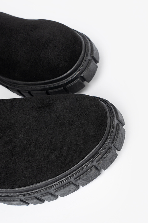 Botas femininas pretas de camurça