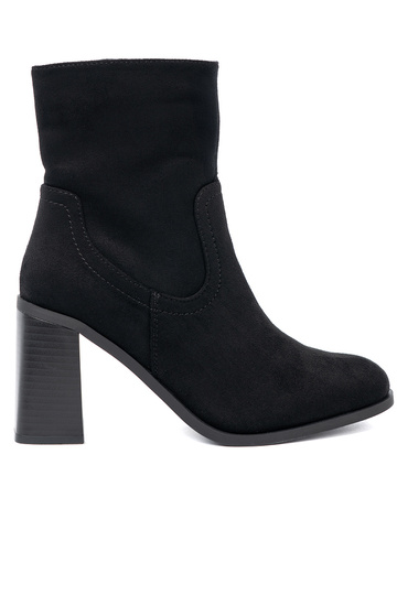 cor preta sapato de salto alto o klasycznym kroju 2