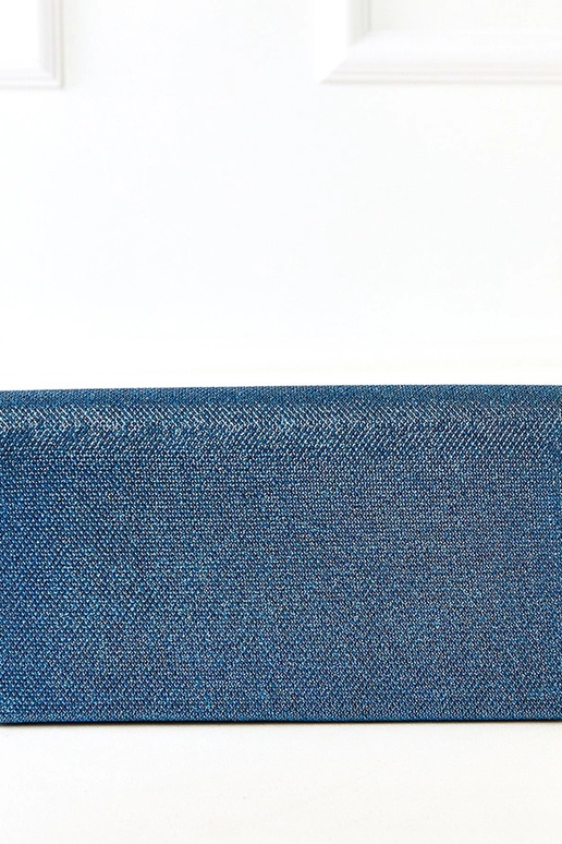 Bolsa de mão em forma de envelope...