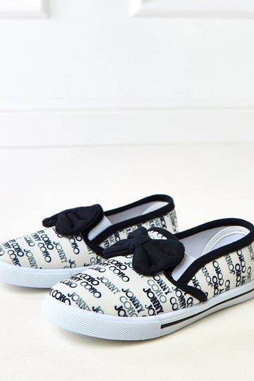 Ténis brancos para crianças...