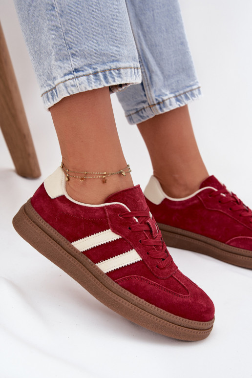 À modalo de tênis Feminino de camurça com uma plataforma Borgonha Sylviona