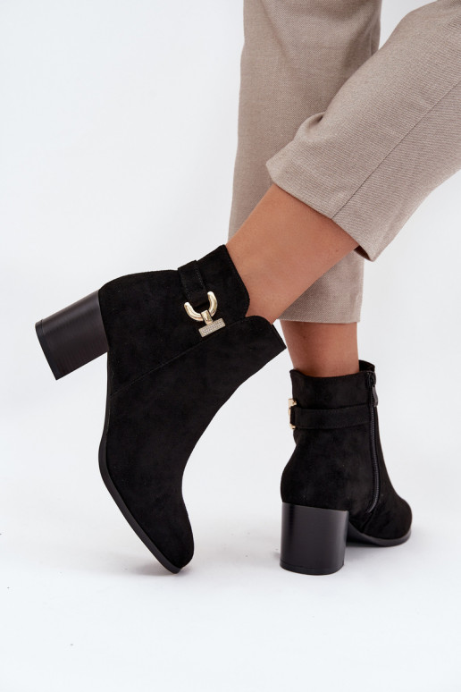 aquecimento Botas femininas Ze cor douradam Detalem cor preta Renora aquecimento Botas femininas Ze cor douradam Detalem cor preta Renora