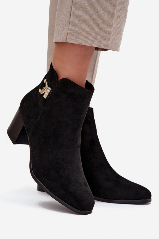 aquecimento Botas femininas Ze cor douradam Detalem cor preta Renora aquecimento Botas femininas Ze cor douradam Detalem cor preta Renora