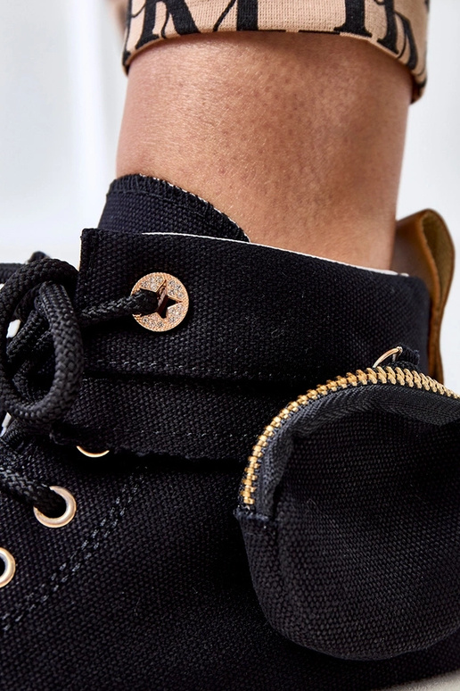 Tênis altos pretos com plataforma e... Tênis altos pretos com plataforma e...