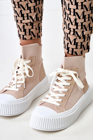 Tênis rosa slip-on tipo...