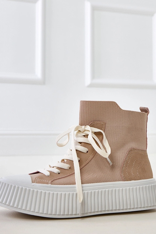 Tênis rosa slip-on tipo meia com... Tênis rosa slip-on tipo meia com...