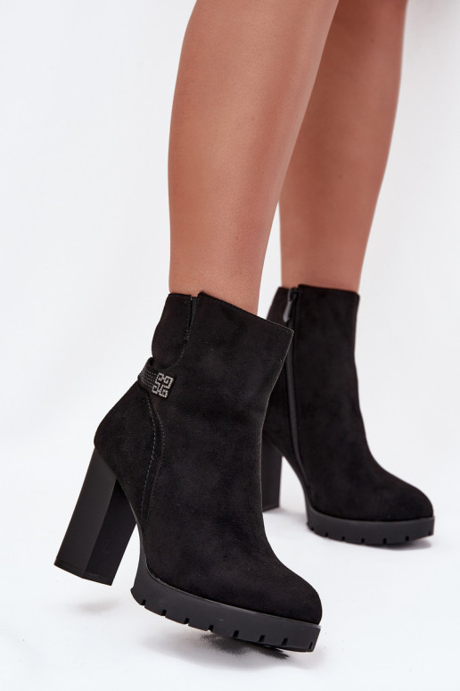 aquecimento Botas femininas com salto decorado cor preta Zayna aquecimento Botas femininas com salto decorado cor preta Zayna