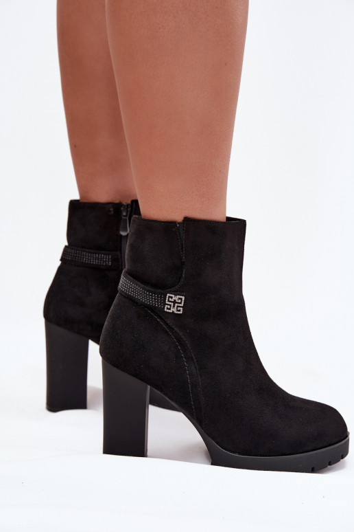 aquecimento Botas femininas com salto decorado cor preta Zayna aquecimento Botas femininas com salto decorado cor preta Zayna