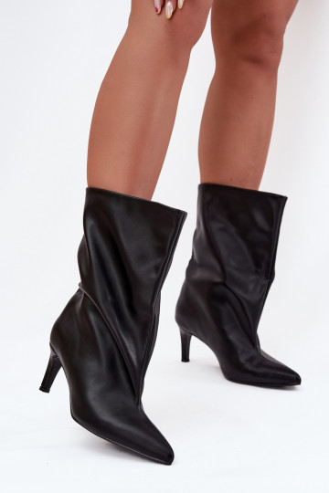 Um modelo atraente Botas femininas com salto fino cor preta Solvienne 2
