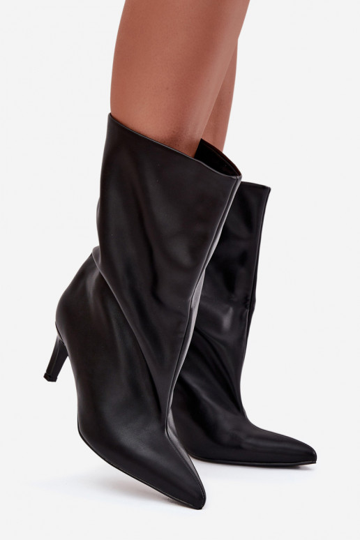 Um modelo atraente Botas femininas com salto fino cor preta Solvienne Um modelo atraente Botas femininas com salto fino cor preta Solvienne