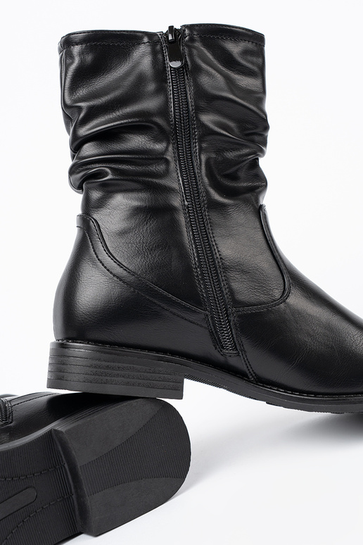 KomfortoParae sapato cor preta z marszczeniami