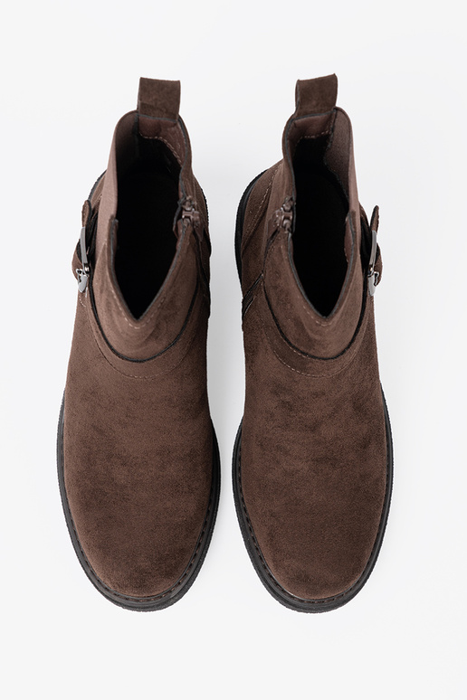 À moda cor marrom sapato em um calcanhar estável