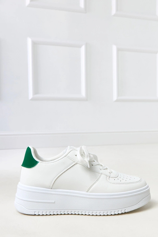 Tênis brancos com plataforma e...