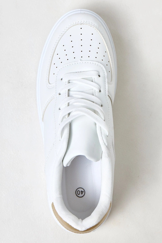 Tênis brancos com plataforma e...