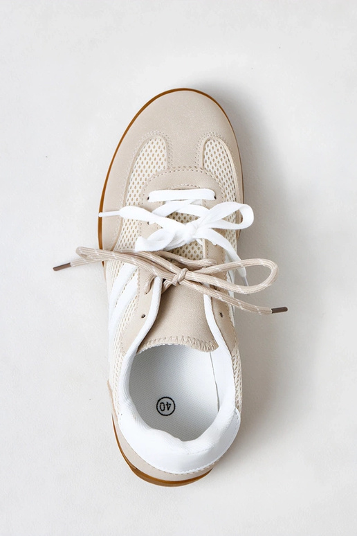 Tênis de praia cor areia com detalhe...