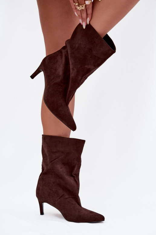 Um modelo atraente Botas femininas com salto fino CzekoladoParae Solvienne