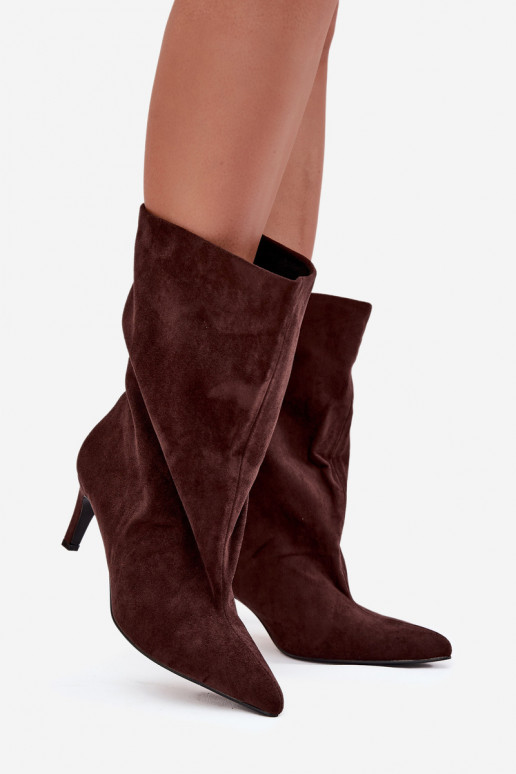 Um modelo atraente Botas femininas com salto fino CzekoladoParae Solvienne