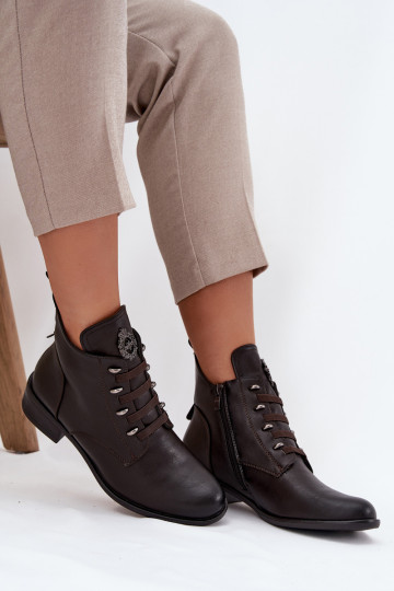 Botas quentes de cano baixo marrons com ornamentos Nevalia