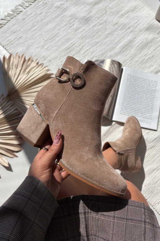 aquecimento Botas femininas Ze cor douradami Detalami com salto bege Dorisse aquecimento Botas femininas Ze cor douradami Detalami com salto bege Dorisse