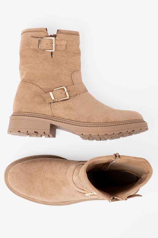 cor caramelo sapato z ozdobnymi douradomi klamrami