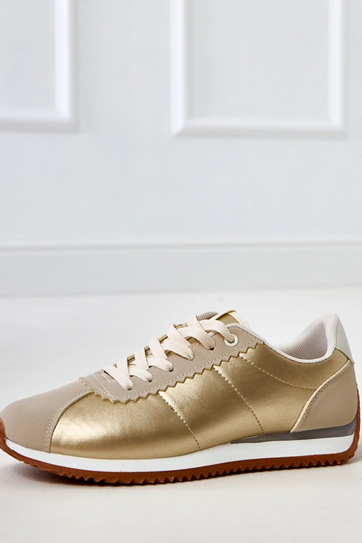 Tênis esportivos na cor areia com...