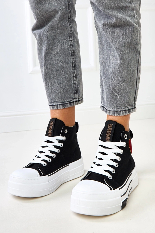 Tênis plataforma pretos altos com... Tênis plataforma pretos altos com...