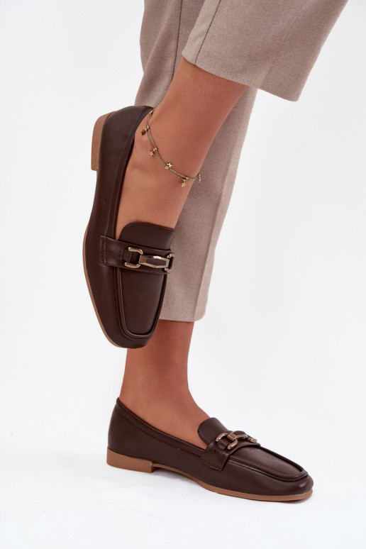 sapato Mocassins Feminino com enfeites cor marrom Priscelle sapato Mocassins Feminino com enfeites cor marrom Priscelle