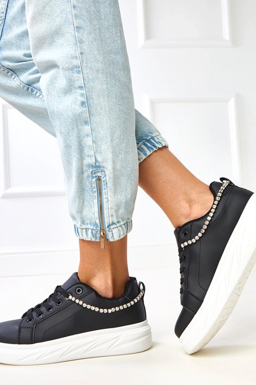 Tênis pretos com plataforma e...