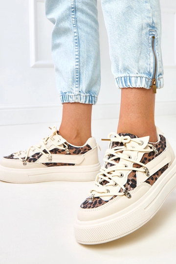 Tênis cor areia com... 2