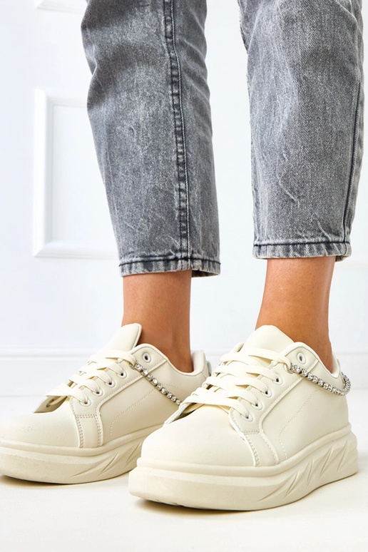 Tênis cor areia com plataforma e...