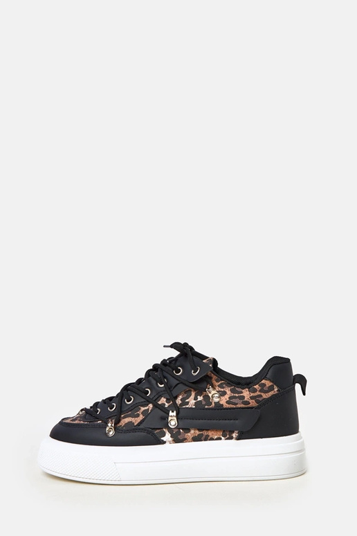 Tênis preto e branco com plataforma e...