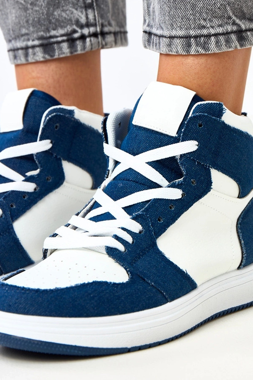 Tênis altos acima do tornozelo com...