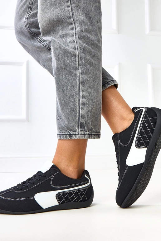 Ténis pretos com detalhe branco Manaar Ténis pretos com detalhe branco Manaar