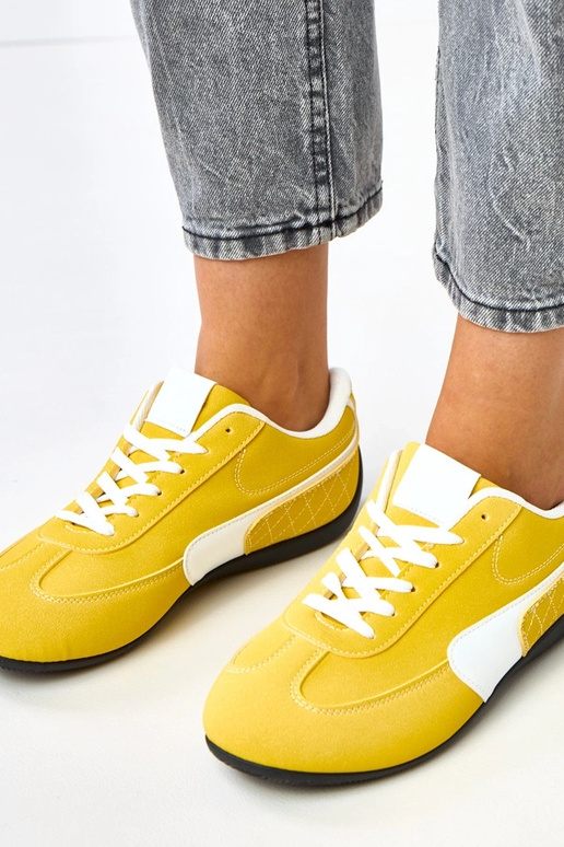 Ténis amarelos com detalhe branco Manaar Ténis amarelos com detalhe branco Manaar