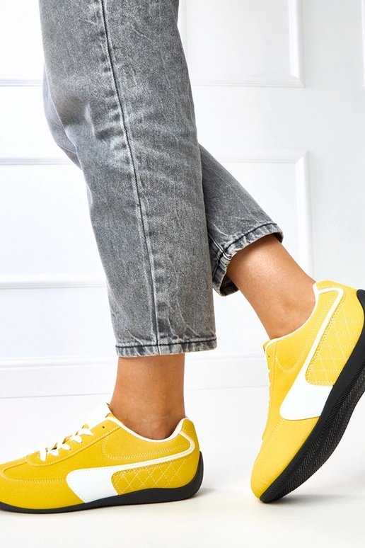 Ténis amarelos com detalhe branco Manaar Ténis amarelos com detalhe branco Manaar