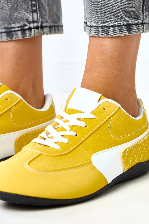 Ténis amarelos com detalhe branco Manaar Ténis amarelos com detalhe branco Manaar