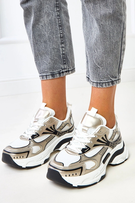 Ténis dourados com sola robusta Tims Ténis dourados com sola robusta Tims