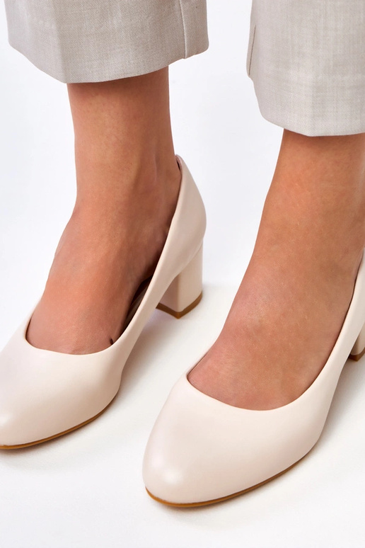 Sapatos baixos em tom de areia Polili Sapatos baixos em tom de areia Polili