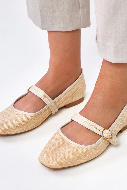 Bailarinas trançada em tom de areia... Bailarinas trançada em tom de areia...