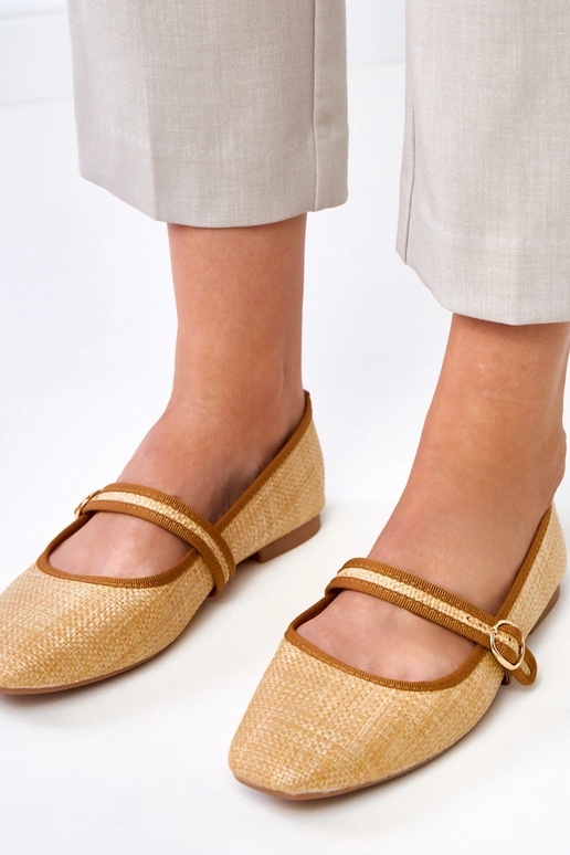 Bailarinas trançada marrons com... Bailarinas trançada marrons com...