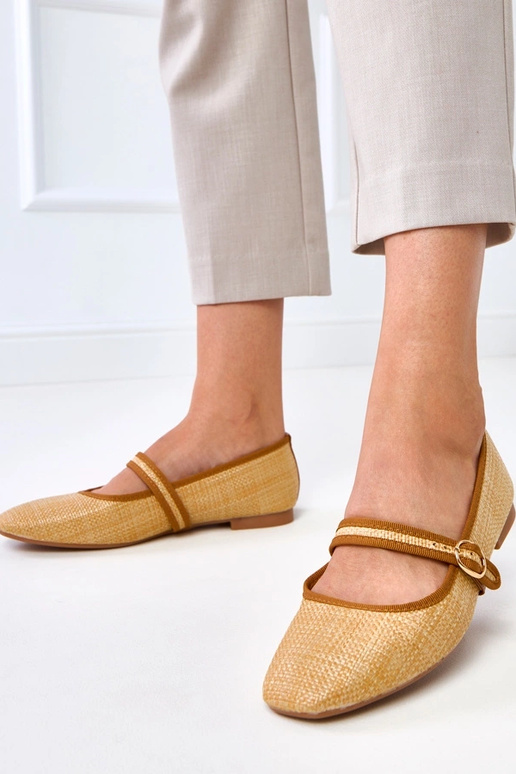 Bailarinas trançada marrons com... Bailarinas trançada marrons com...