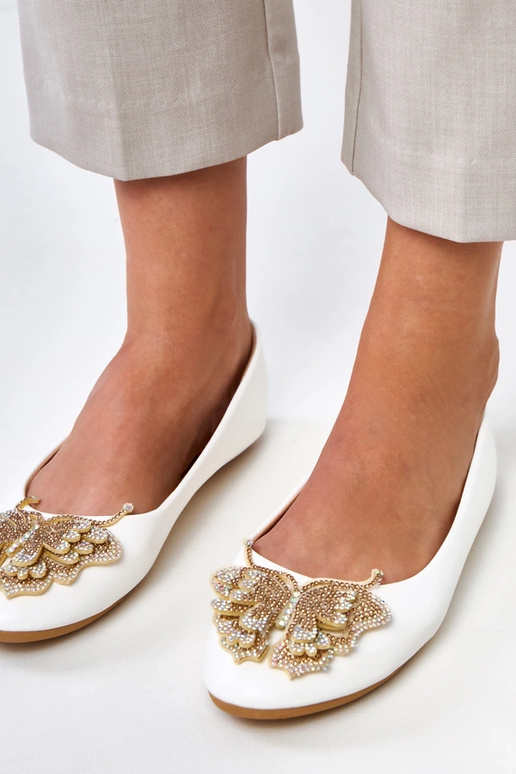 Bailarinas brancas com borboleta... Bailarinas brancas com borboleta...