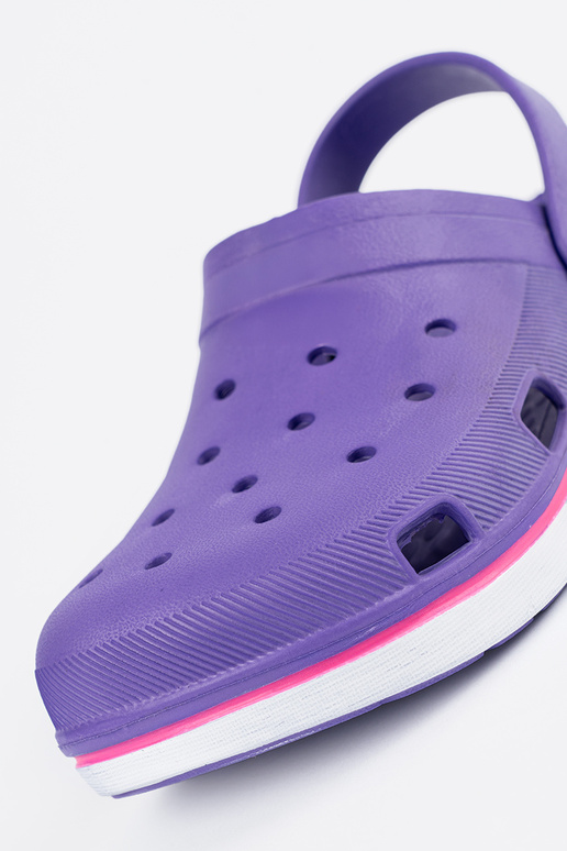Cor violeta sapato typu Crocs Cor violeta sapato typu Crocs