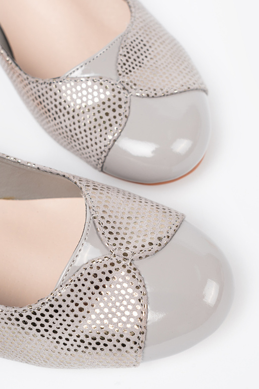 cor cinza salto alto ze pratam zdobieniem